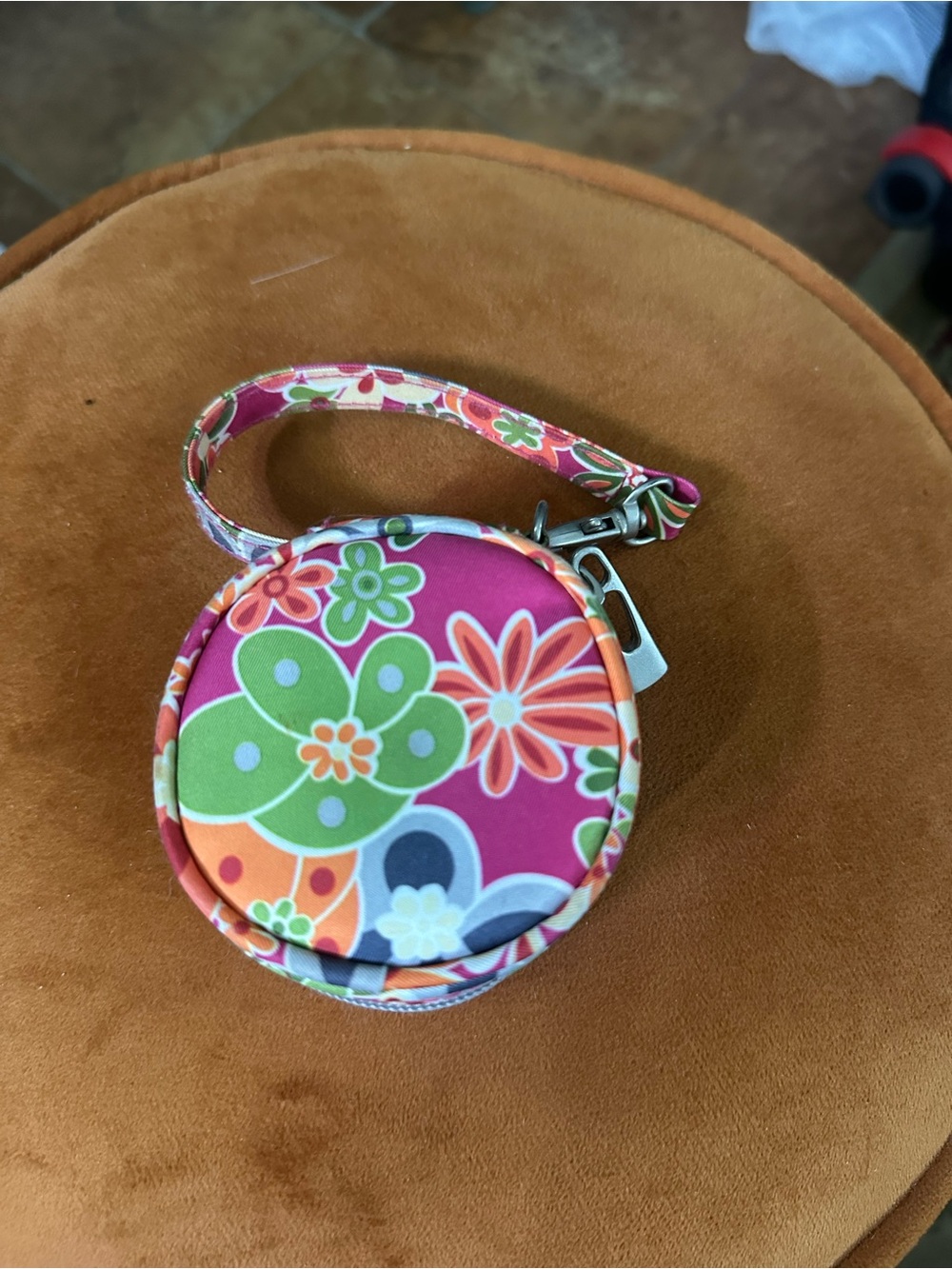 Jujube paci holder
